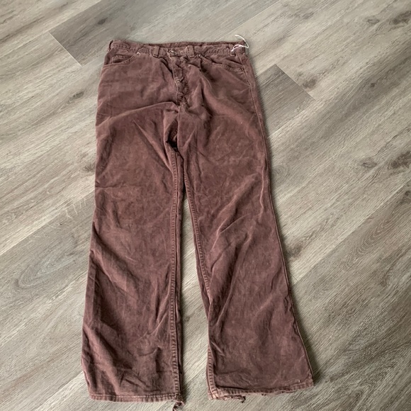 Vintage Levi movein on brown jeans with wear. See picture bottom hem. 36x34 - Picture 3 of 3